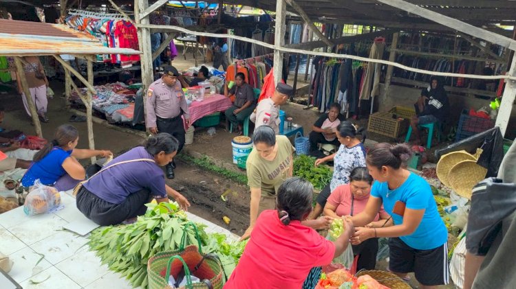 Polsek Pantaibaru Lakukan Pengamanan di Pasar Olafulihaa, Jamin Kenyamanan Masyarakat