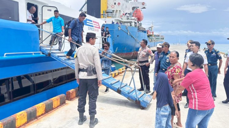 Polsek Lobalain Kembali Melakukan Pengamanan di Pelabuhan Baa