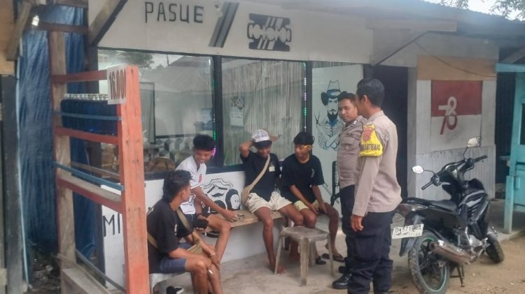Patroli Dialogis Polsek Lobalain, Hadir dan Sapa Masyarakat Demi Harkamtibmas