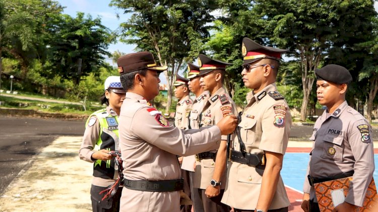 Kapolres Rote Ndao Pimpin Sertijab Wakapolres dan Kapolsek Rote Barat