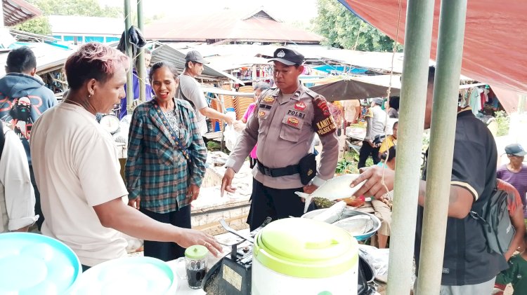 Polsek Pantaibaru Lakukan Pengamanan di Pasar Olafulihaa, Wujudkan Kenyaman Bagi Masyarakat
