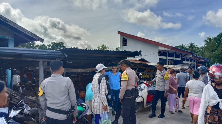 Polsek Rote Barat Laut Perkuat Patroli  dan Pengamanan di Pasar Busalangga