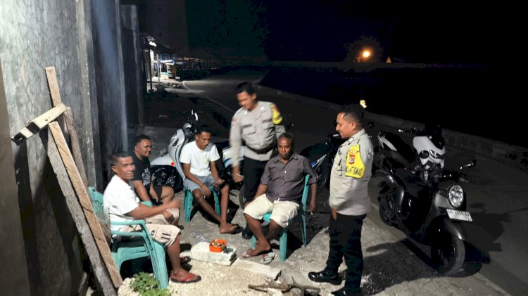 Cegah Gangguan Keamanan di Malam Hari, Polsek Lobalain Intensifkan Patroli Dialogis