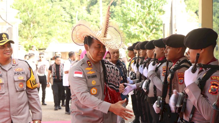 Kunjungan Kerja di Mapolres Rote Ndao, Kapolda NTT Disambut Sapaan Adat