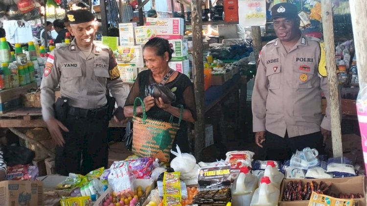 Polsek Rote Selatan Lakukan Pengamanan di Pasar Oele, Jaga Kamtibmas Tetap Kondusif