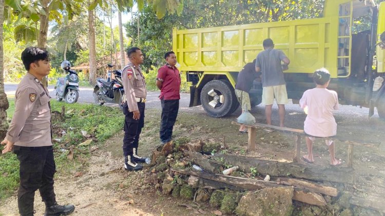 Polsek Rote Selatan Lakukan Monitoring Aktifitas Masyarakat, Pastikan Kamtibmas Tetap Komdusif