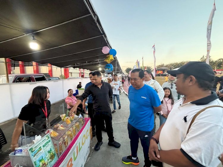 Kapolda NTT Sambangi Bazar UMKM dan Pasar Murah HUT Bhayangkara ke-80, Ajak Masyarakat Ramaikan Produk Lokal