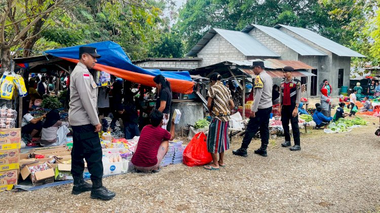 Polsek Rote Barat Daya  Tingkatkan Pengamanan di Pasar Sakubatun, Jamin Kenyamanan Masyarakat