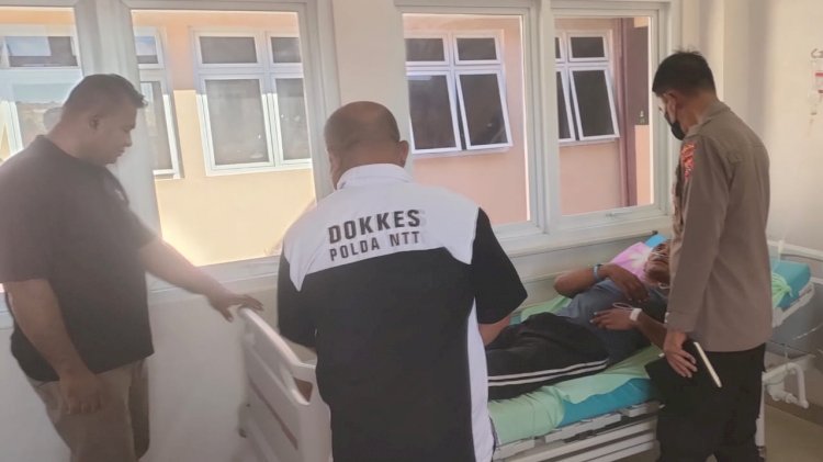Wakapolres Rote Ndao Kunjungi Personel Yang Sakit, Bentuk Kepedulian  Institusi Terhadap Personel