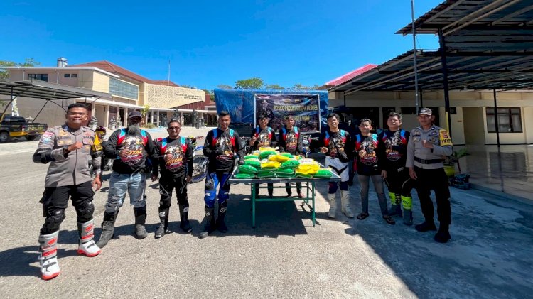 Komunitas Trail Adventure Rote  Serahkan Bantuan Donasi Bagi Korban Gempa di Flores Melalui Posko Polres Rote Ndao