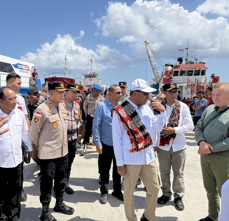 Tiba di Rote Ndao, Wagub NTT Disambut Kapolres dan Pejabat Daerah