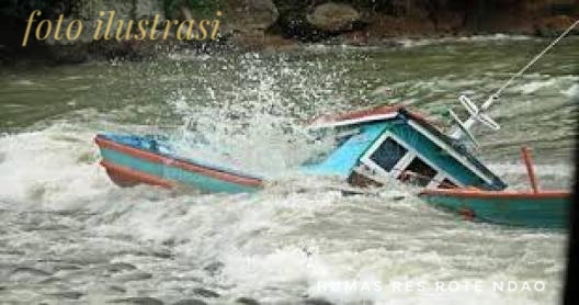 Kapal tradisional karam akibat akibat cuaca buruk, 3 penumpang belum ditemukan