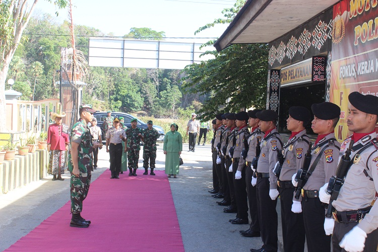 Danrem 161 / Wirasakti Kupang apresiasi kekompakkan dan sinergitas TNI dan Polri di Rote