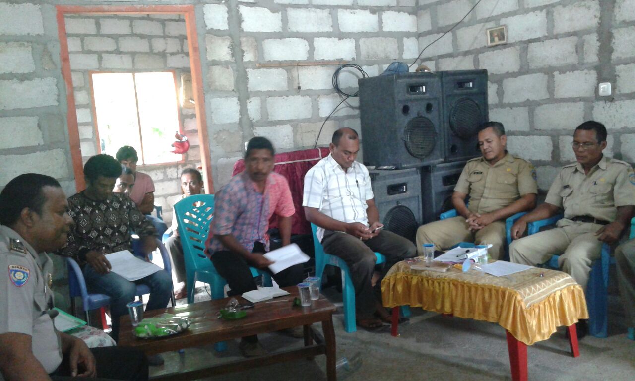 Ikuti Musrenbang tingkat Desa, Bhabinkamtibmas Desa Oeleka sampaikan pesan kamtibmas